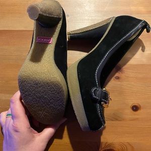 Black Betsey Johnson shoes size 10